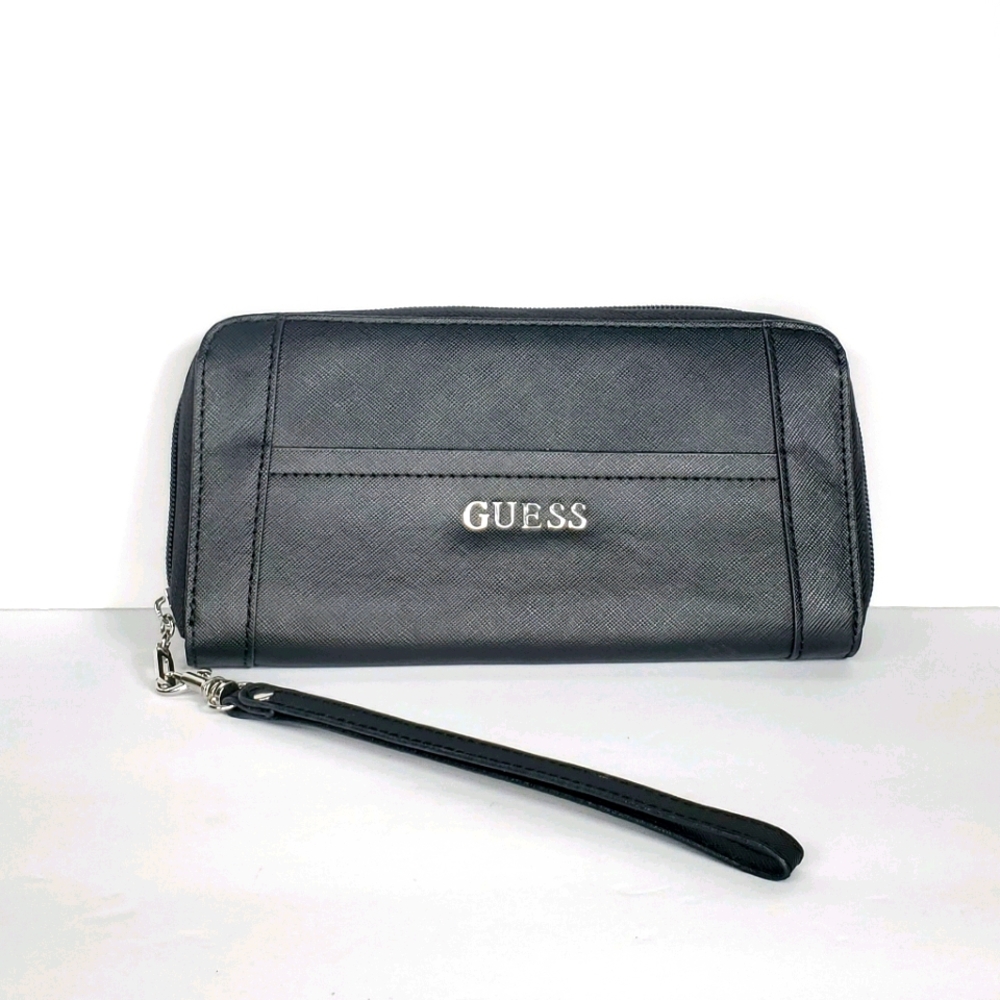 GUESS Women's Wallet